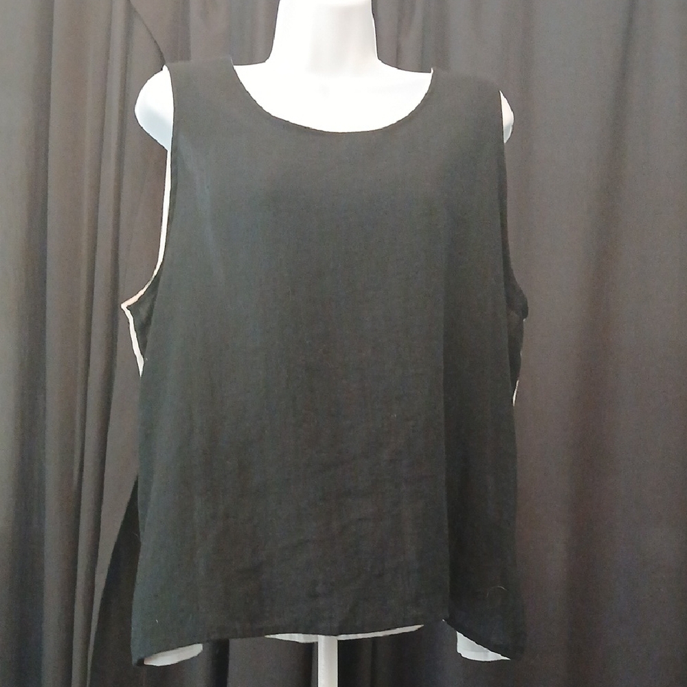 Black Or White Reversible Sleeveless Top